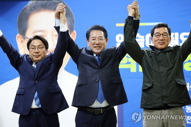 민주당 신정훈 전남광주시장 후보, 김영록 후보 지지선언