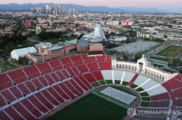 LA올림픽 개막식이 열릴 메모리얼 콜리세움