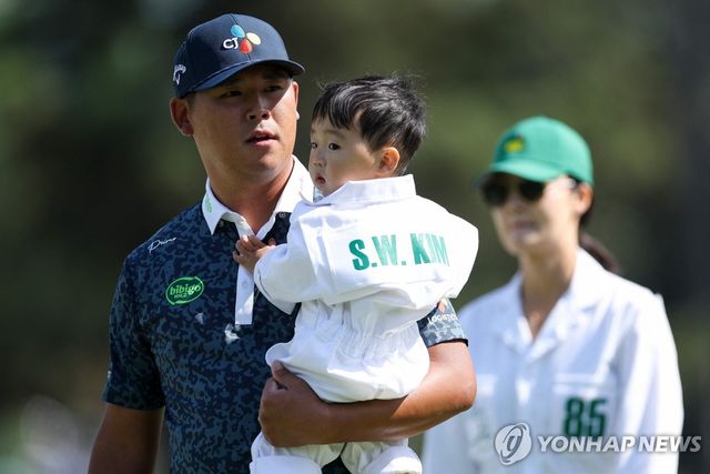 아내, 아들과 함께 파3 대회에 나온 김시우