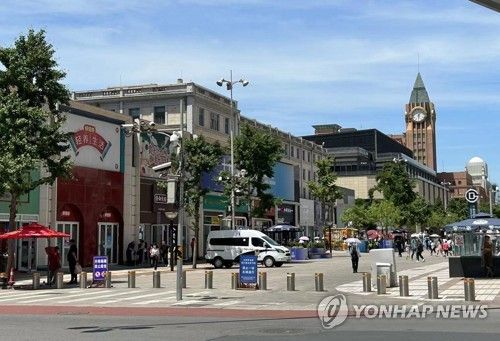 중국 베이징 번화가 왕푸징 거리