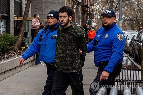 지난달 7일 뉴욕시장 관저 앞에서 폭발물을 던진 이브라힘 카유미