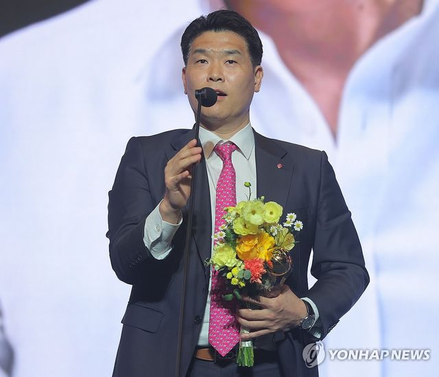 프로농구 감독상 수상한 조상현 감독