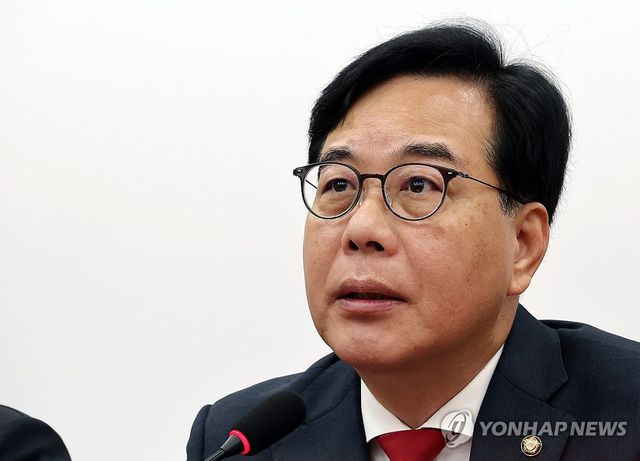 최고위 발언하는 송언석 원내대표