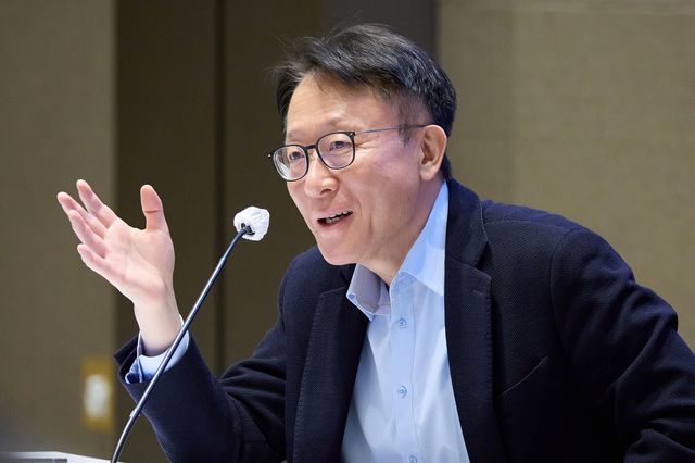 신성환 한국은행 금융통화위원 기자간담회