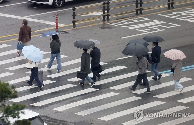 비 내리는 서울