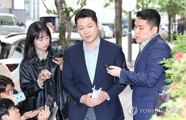 특검 출석하는 최재훈 대전지검 부장검사