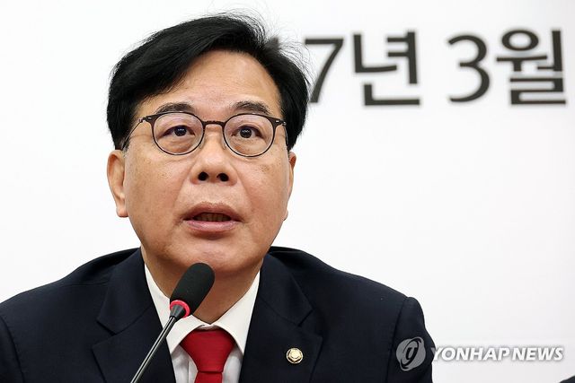 최고위 발언하는 송언석 원내대표