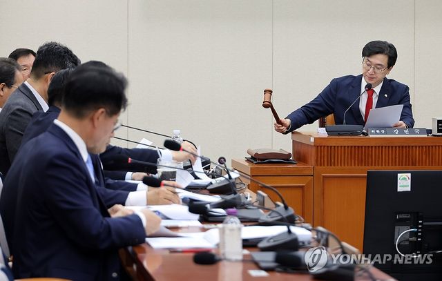 국회 정무위, 제1차 법안심사제2소위