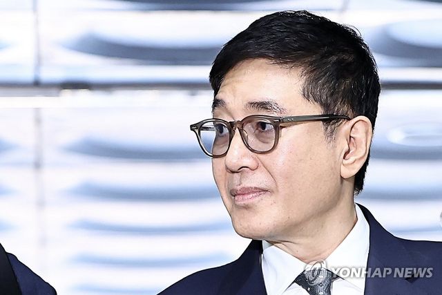 영장심사 출석하는 이호진 전 태광 회장