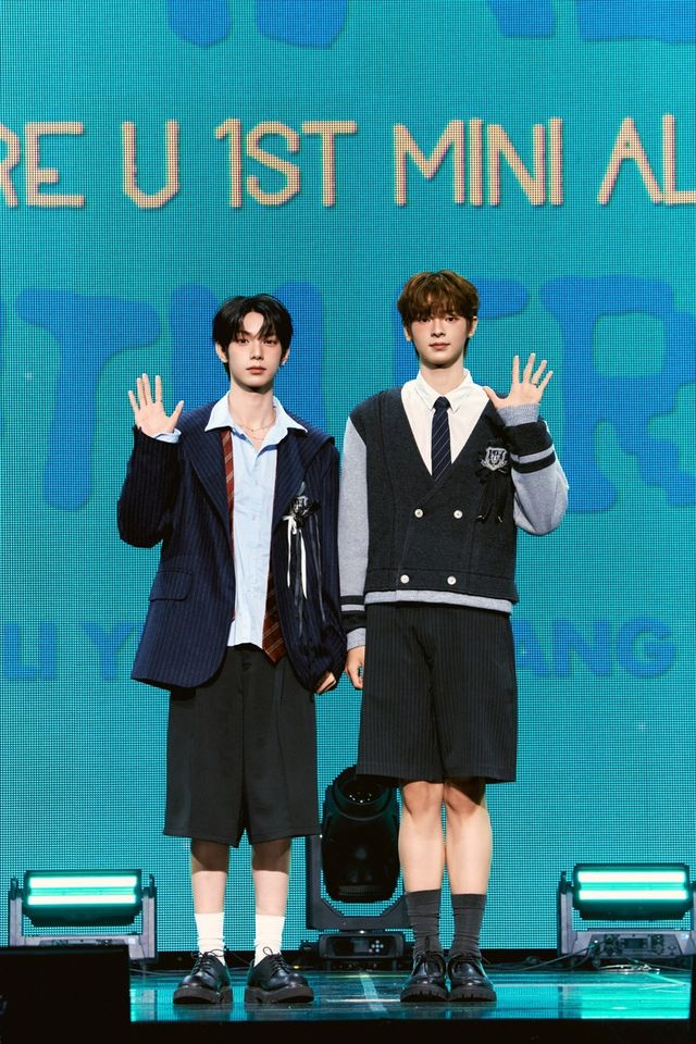 플레어 유 최립우(왼쪽), 강우진