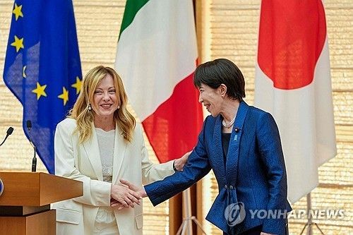 멜로니 이탈리아 총리와 다카이치 일본 총리 