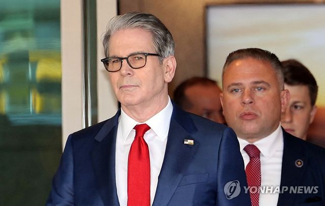 베선트 미 재무장관 입국