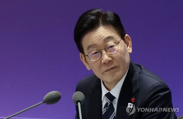 울산시민 발언 듣는 이재명 대통령