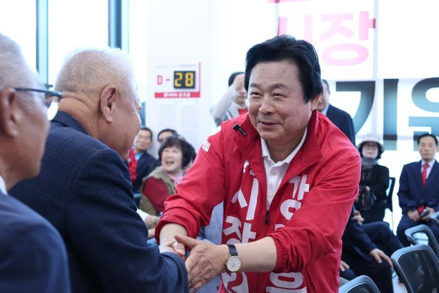 국민의힘 강기윤 후보