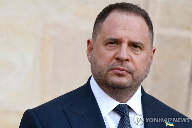 젤렌스키 대통령 최측근 전 비서실장 구금 명령