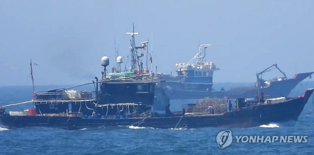 해경에 나포된 불법조업 중국어선