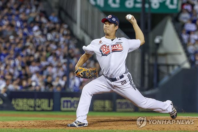 역투하는 이병헌