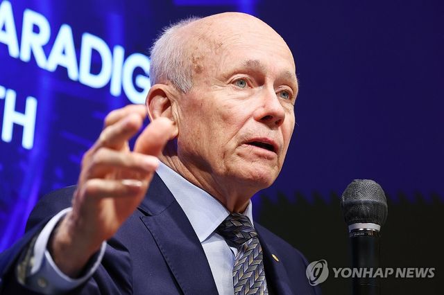 '노벨경제학상' 수상자 피터 하윗 교수 기자회견
