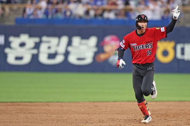9회 역전 2점 홈런을 친 박재현