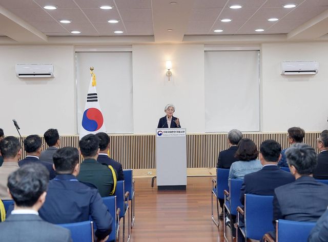 취임사하는 강경화 주미대사