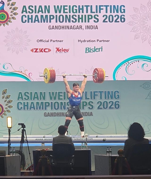 역도 아시아선수권 동메달을 차지한 이성원