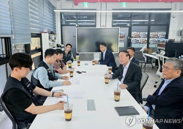 삼성전자 DS 부문 사장단, 평택사업장 찾아 노조 면담