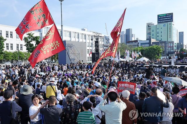 인파 북적 5·18 전야제