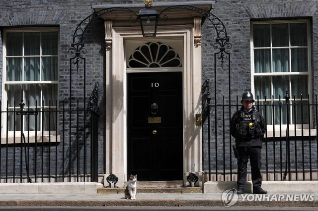 런던 다우닝가 10번지 최장 현직 거주자