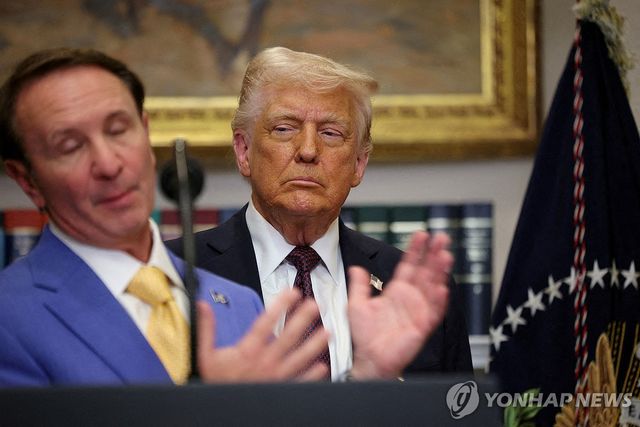 제프 랜드리 그린란드 특사(왼쪽)와 도널드 트럼프 미국 대통령
