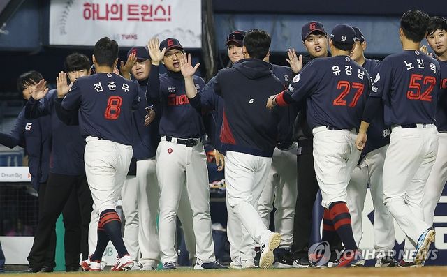잠실에서 승리 거둔 롯데
