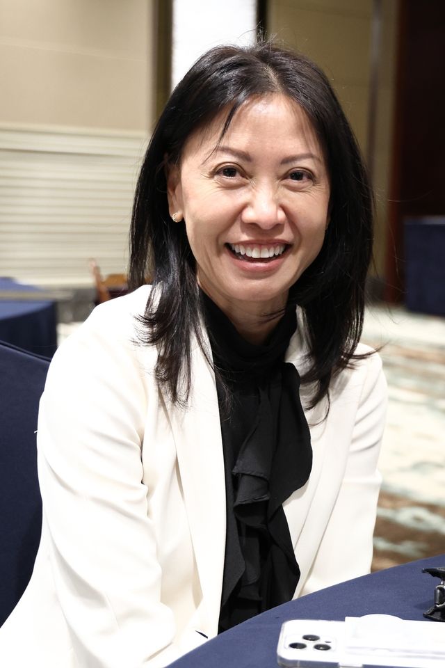 입양 동포들에게 조언하는 김윤애 미국 펜실베이니아 주정부 법무수석실 수석보좌관