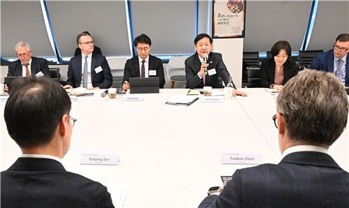 한국경제 투자설명회서 발언하는 구윤철 부총리 겸 재정경제부 장관 