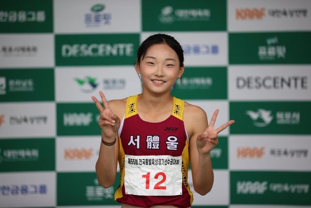 여자 중등부 100ｍ 한국 기록 세운 왕서윤