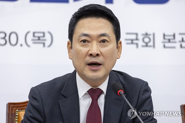 소상공인연합회 6ㆍ3 지방선거 정책과제 전달식에서 인사말 하는 장동혁 대표