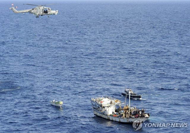 소말리아 해적선 감시(기사와 직접 관련 없음)