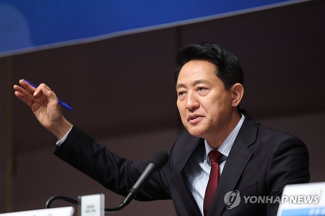 관훈토론회, 발언하는 오세훈