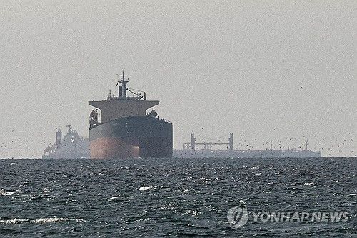 호르무즈 해협 인근 걸프 해역의 선박