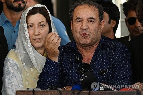 총격 살해된 10대 여성 인플루언서 부모