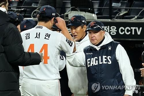 "서현아, 잘했다" 믿음의 야구 김경문 감독