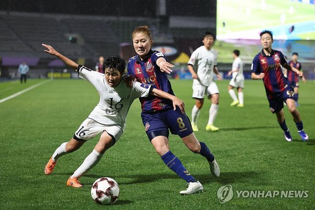 볼 다투는 아야카와 리유정