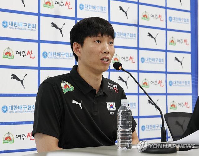 포부 밝히는 황택의 남자배구 국가대표팀 주장
