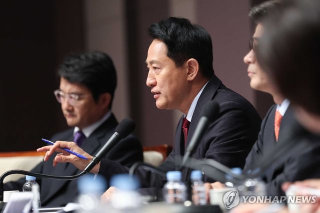 관훈토론회 참석한 오세훈