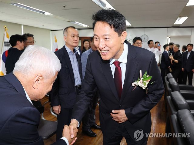 간담회 참석하는 오세훈 서울시장 후보