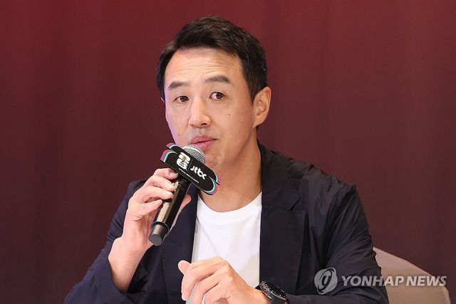 인사말하는 곽준석 방송중계단장