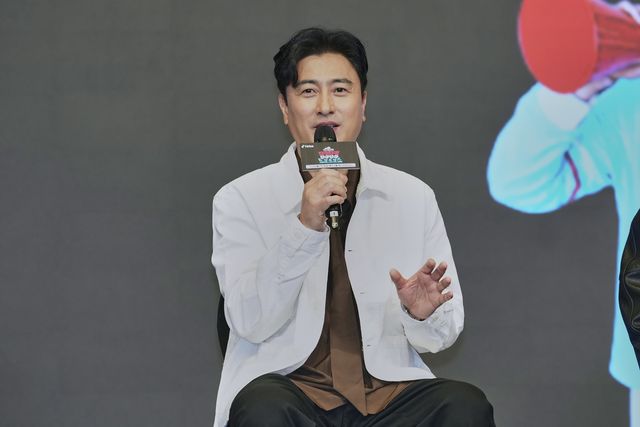 축구 국가대표 출신 방송인 안정환