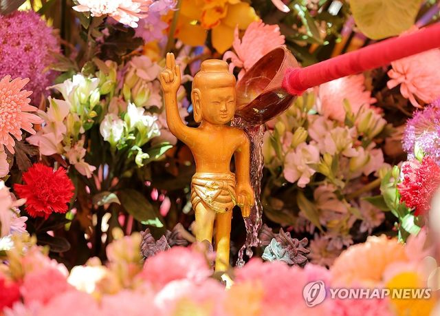 부처님오신날 관불의식