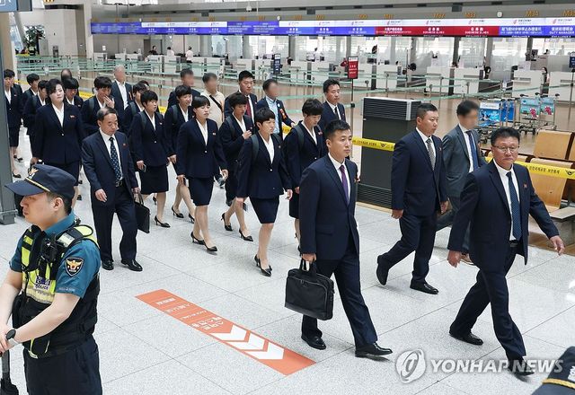 출국하는 내고향여자축구단