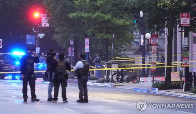 긴장감 도는 백악관 인근 총격 현장