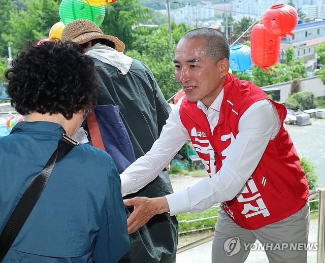 부처님오신날 유세 나선 박민식