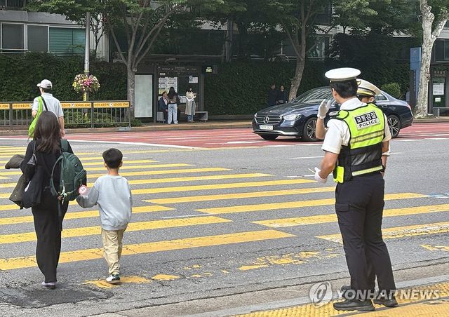 하굣길 스쿨존 교통법규 위반 단속